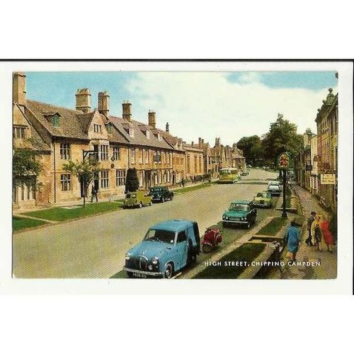 Gloucestershire CHIPPING CAMPDEN High Street Postcard by Salmon (1-33-04-06C)