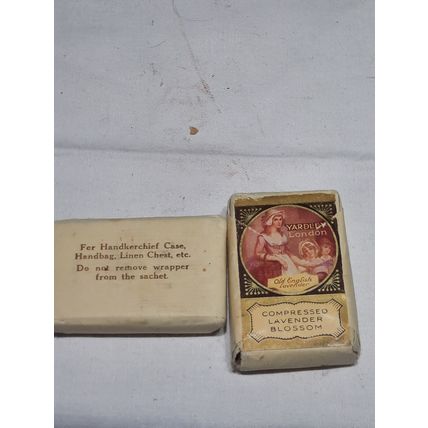 RARE VINTAGE 1930'S LAVENDER BLOCKS