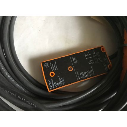 NEW IFM EBC035 SPLITTERBOX W/ HELUKABEL E170315 CABLE,SI