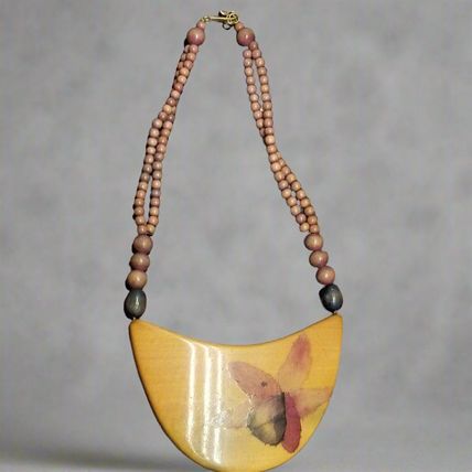 Vintage 1985 Asin Flower Wooden Bib Necklace