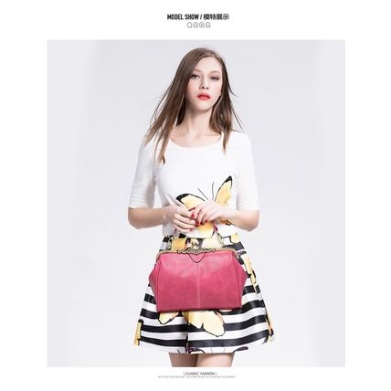 New Women's Handbag Diagonal Cross Bag Red