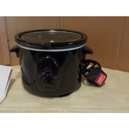 Individual Slow Cooker by Huntly Worldwide - NEVER USED