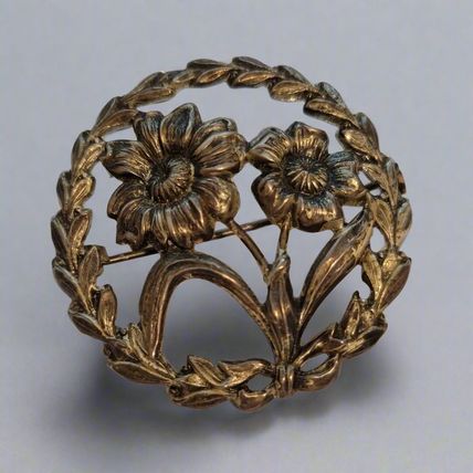 Vintage Sterling Flower Wreath Brooch