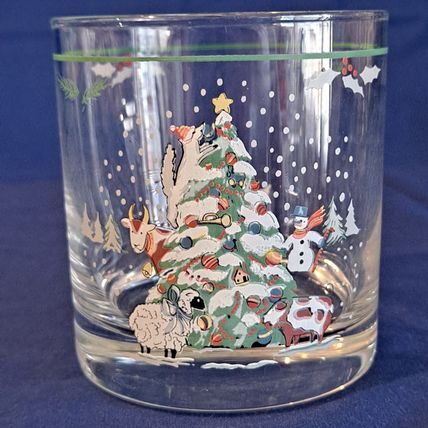 Lot 2 International COUNTRY CHRISTMAS OLD FASHIONED 8 oz Glass Farm 3 1/2"