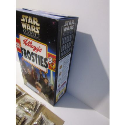 Kellogg`s Frosties 1999 Star Wars Statuettes Cereal Box & Set of 10 Sealed