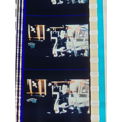 Sex Pistols The Filth & The Fury. Pk XHC - b029c. 1 STRIP OF 5 - 35MM FILM CELLS
