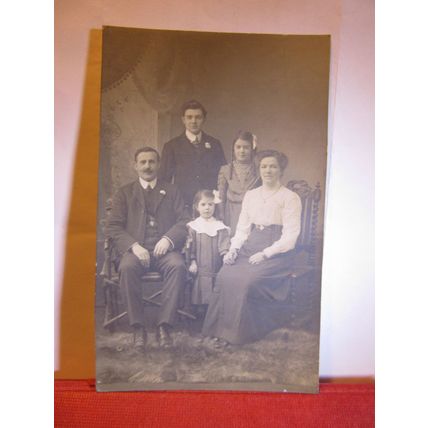 UNKNOWN FAMILY OF FIVE photograph .unused antique postcard real photo #