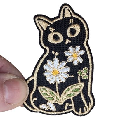 Cat With Flowers Iron on Patch Embroidered Small 6cm x 4cm Sew Badge Motif P602