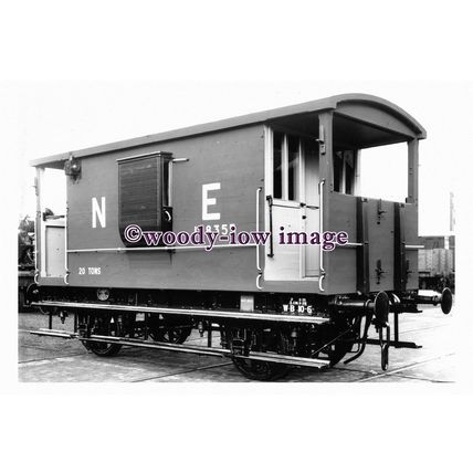pu1290 - NER Railway Brake Van - print 6x4