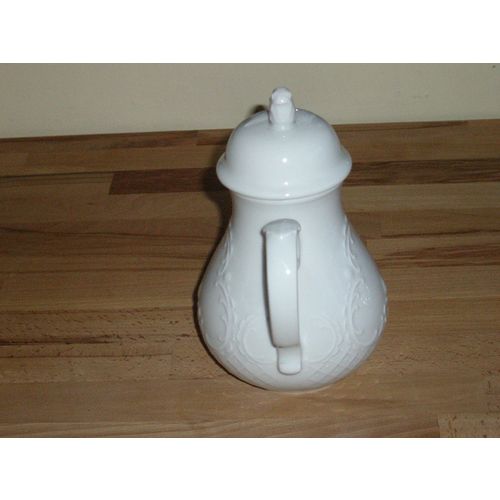 German Schonwald White Moulded Coffee / Chocolate Pot