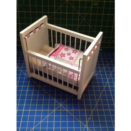 White Dropside Cot Pink Patchwork Bedding 1:12th Dolls House Miniature