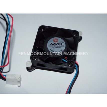 HEATSINK+FAN ASSEMBLY;AAVID 3 PIN;5VDC;40X40X10,5MM;3.4C/W;BLACK