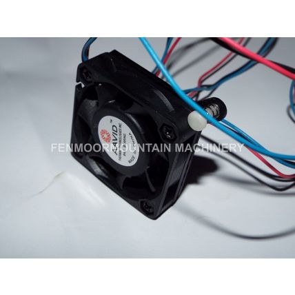 HEATSINK+FAN ASSEMBLY;AAVID 3 PIN;5VDC;40X40X10,5MM;3.4C/W;BLACK