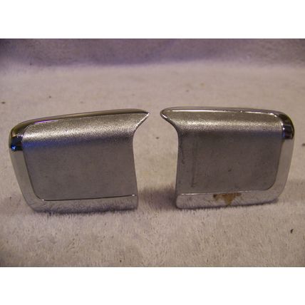 1972 CHRYSLER NEWPORT CUSTOM INSIDE DOOR LATCH HANDLES