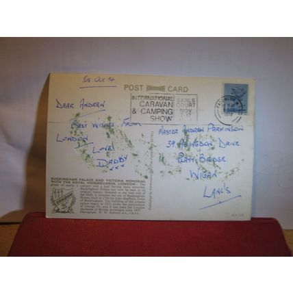 VICTORIA MEMORIAL & GUARDS, BUCKINGHAM PALACE, LONDON used postcard 1974 pm =