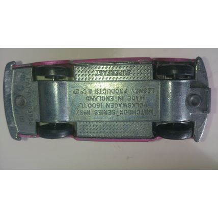 Matchbox No67 VW Sedan (rare pink)