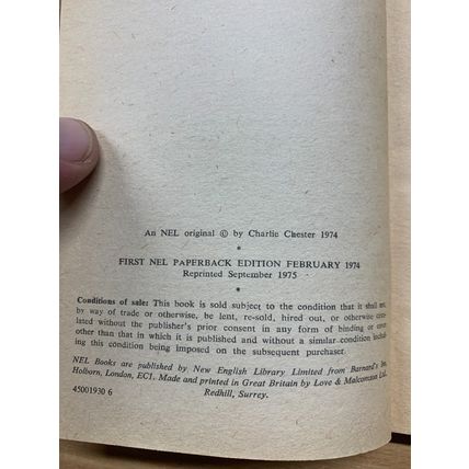 1975 CHARLIE CHESTER "BANNERMAN" CRIME FICTION VINTAGE PAPERBACK BOOK (P2)
