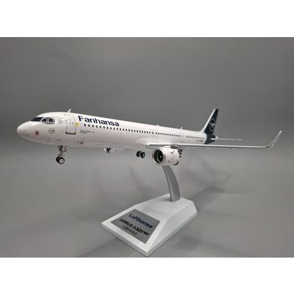 A321-211NX LUFTHANSA REG: D-AIEH W/STAND - JFOX JF-A321-051L 1/200 - PRE ORDER