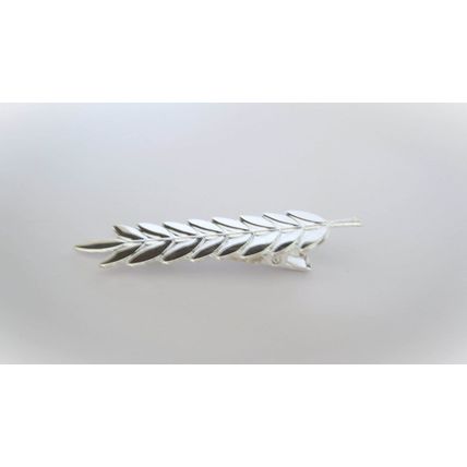 Small silver metal leaf alligator hair clip for fine thin hair