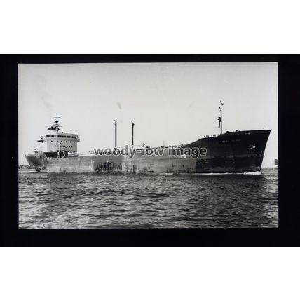 TA0546 - Esso Oil Tanker - Esso Clyde - photograph