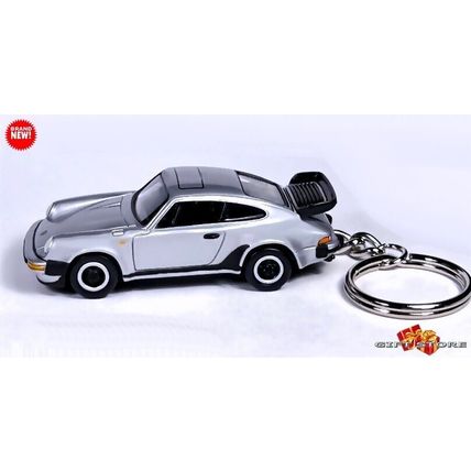 RARE KEYCHAIN SILVER PORSCHE 911 CARRERA TURBO GREAT GIFT & DESK DISPLAY