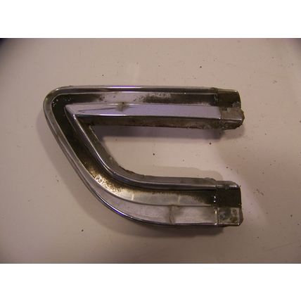 1964 CHRYSLER 300 RH QUARTER PANEL END TRIM #2463132