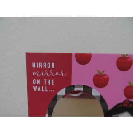 Disney Mad Beauty Snow White Eye Shadow Palette Brand New