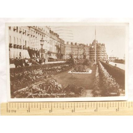1920 postcard Carpet Gardens, Eastbourne