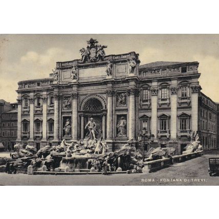 Roma Fontana Di Trevi Italy Postcard unused VGC