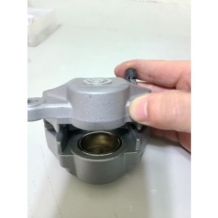 New Brembo silver rear brake caliper P2 34 84mm Ducati Honda KTM Yamaha Kawasaki