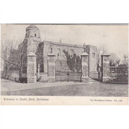 Entrance to Castle Park Colchester, Essex Postcard (EX6644)