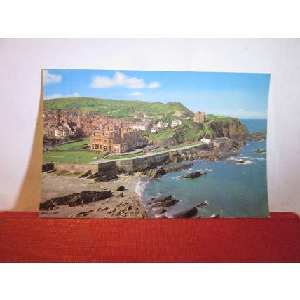 WILDERMOUTH BEAH & TORS, ILFRACOMBE unused postcard Colourmaster dated 1984 =