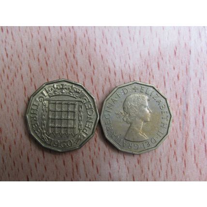 GB 1960 Elizabeth II Brass Threepence 3d Coin High Grade AU