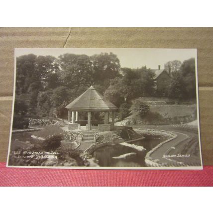 BANDSTAND, THE DELL, HEXTHORPE, DONCASTER, YORKSHIRE. unused antique postcard =
