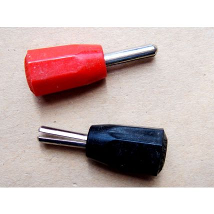 Pair of Radiospares 4MM Speaker Plugs, Vintage, New Old Stock