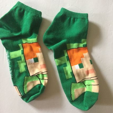 Boy's Minecraft Red Blue & Green Low Cut Socks Shoe Size 3-10 Socks