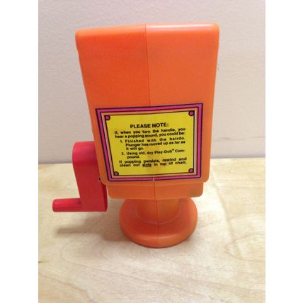 Vintage 1977 play-Doh Fuzzy Pumper Barber & Beauty Shop Accessories