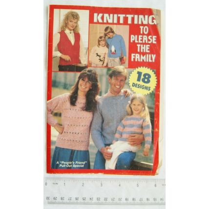 Vintage: People's Friend booklet, 18 designs for family