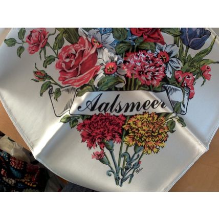 Vintage 1970's Aalsmeer Headscarf