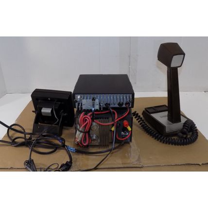 Tripp Lite PR-7B Power Supply with Standard GX200 Radio MP601 Mic and Speaker