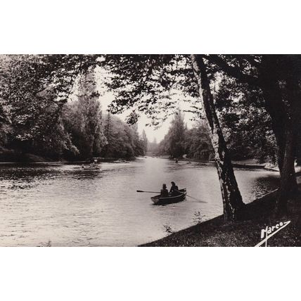 Rowing Boat at Loisirs Au Lac Bois Dui Boulogne Real Photo Postcard