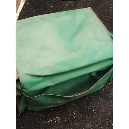 vintage match fishing seat and back carrying frame, think Efgeeco?