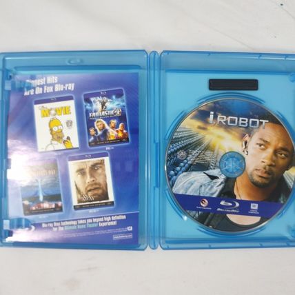 I Robot - 2004 - Rated PG/13 - Blu/ray DVD - Used
