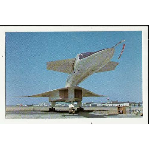 Aviation NORTH AMERICAN XB-70 VALKYRIE Postcard by Mastercraft (130)