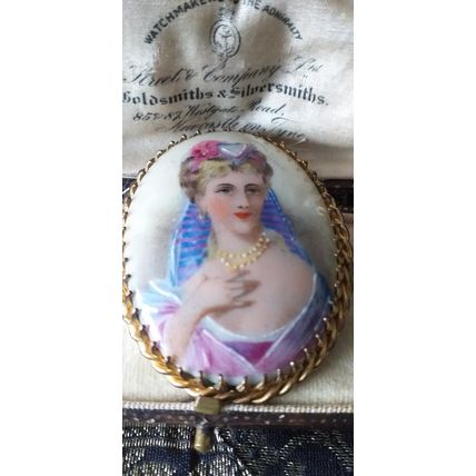 Vintage Genuine LIMOGES Hand Carved and Hand Painted Portrait Brooch - Very Old.