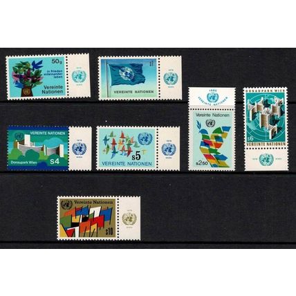 VEREINTE NATIONEN UNITED NATIONS VIENNA 1979 - 1982 SET OF 8 MINT NEVER HINGED