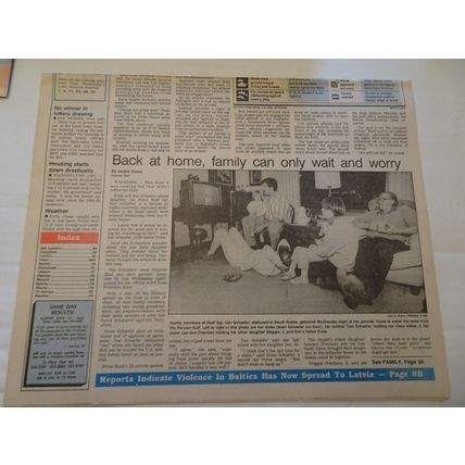The Waukesha Freeman - January 17, 1991 - WAR! - Desert Storm - Newspaper