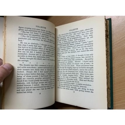 1924 CHARLOTTE BRONTE "VILLETTE" VOLS 1 & 2 FICTION 1.5kg HARDBACK BOOKS (P8)
