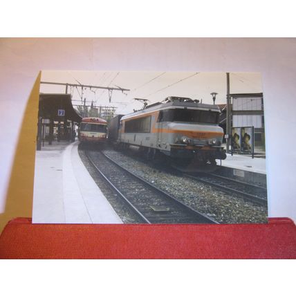 no 407237 engine, LYON PERRACHE, LYON, FRANCE 2001 photograph.. railway #