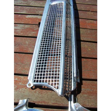 1965 PLYMOUTH FURY III GRILL OEM